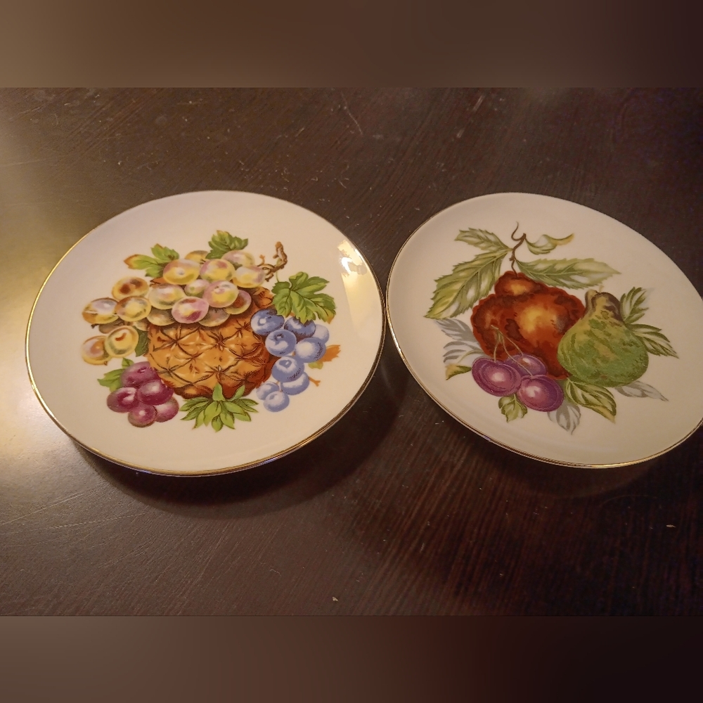 BAVARIAN STYLE FRUIT PLATES